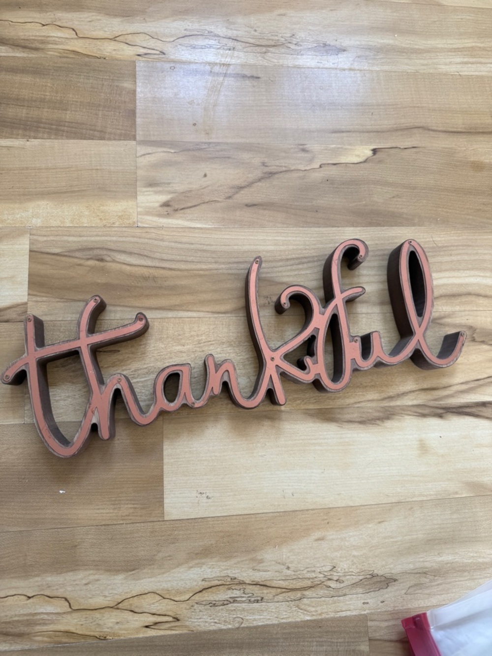'Thankful' Script Wall Sign - Coral Accent
